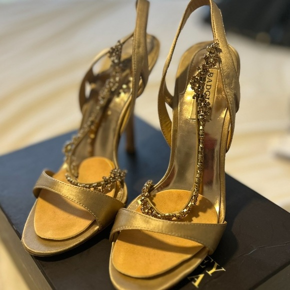 Badgley Mischka Gold Heels - Picture 3 of 3